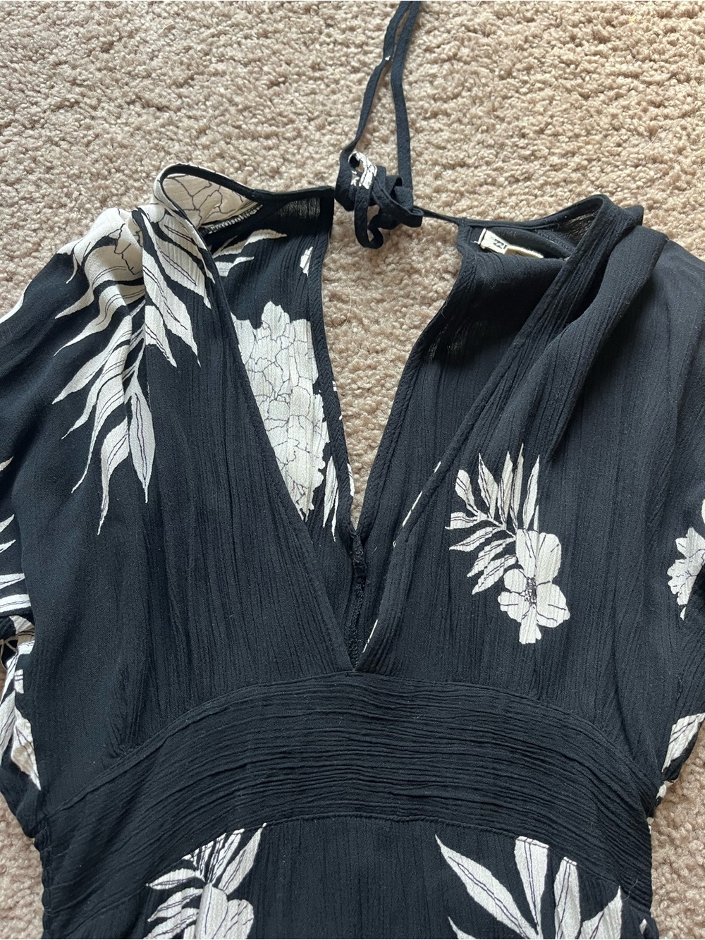 Billabong dress - Picture 3 of 4